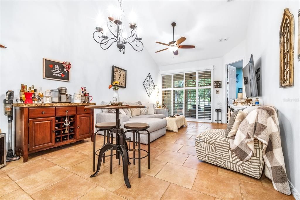 Active With Contract: $379,900 (3 beds, 2 baths, 1684 Square Feet)