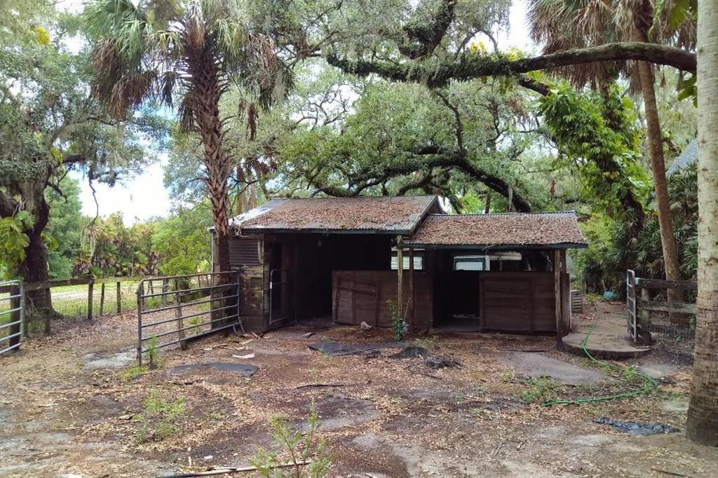 One of several outbuildings / stalls.