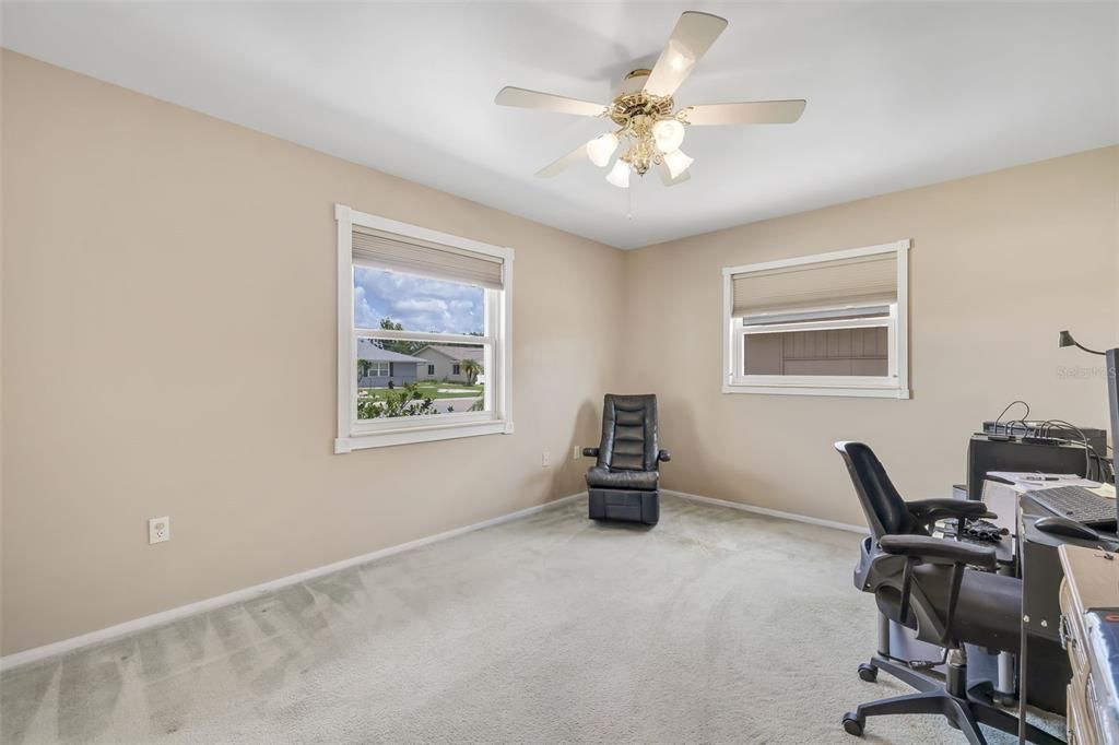 Active With Contract: $249,900 (2 beds, 2 baths, 1346 Square Feet)