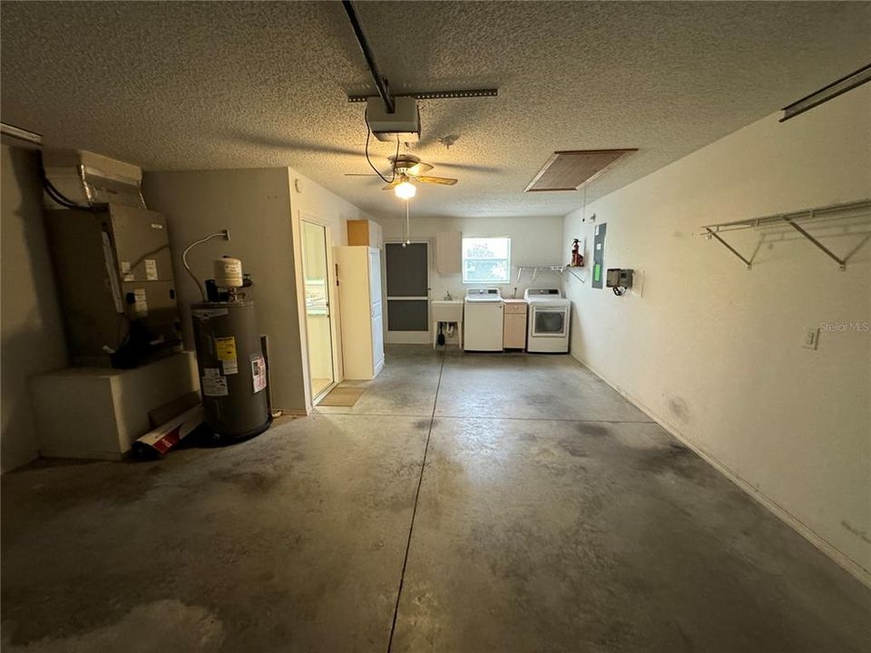 For Rent: $1,995 (2 beds, 2 baths, 1148 Square Feet)