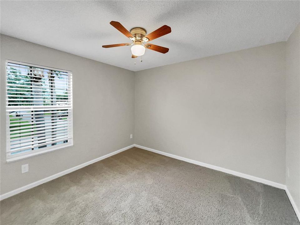 Active With Contract: $306,000 (3 beds, 2 baths, 1352 Square Feet)