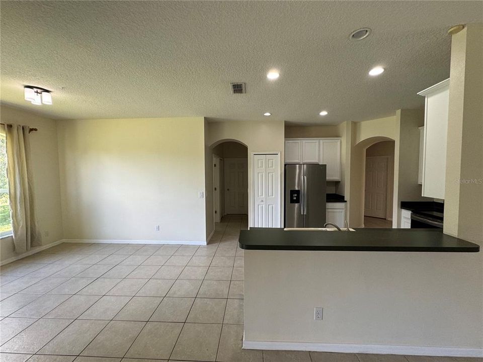 Kitchen and Breakfast Area