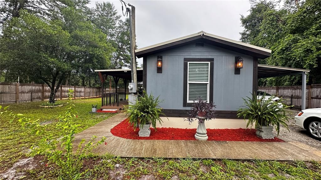 For Sale: $169,777 (3 beds, 2 baths, 1140 Square Feet)