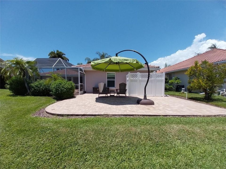 Active With Contract: $4,500 (3 beds, 2 baths, 1973 Square Feet)