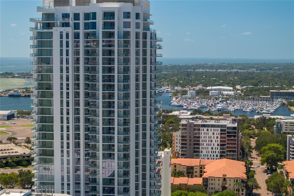 For Sale: $2,599,000 (3 beds, 3 baths, 2036 Square Feet)