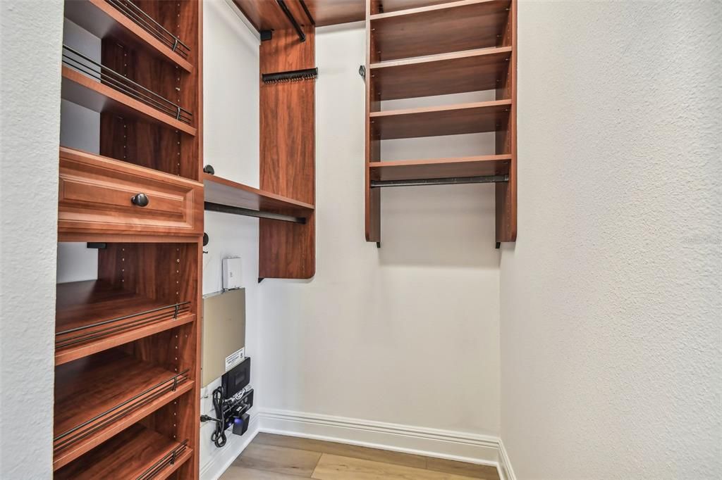 Walk-in Closet