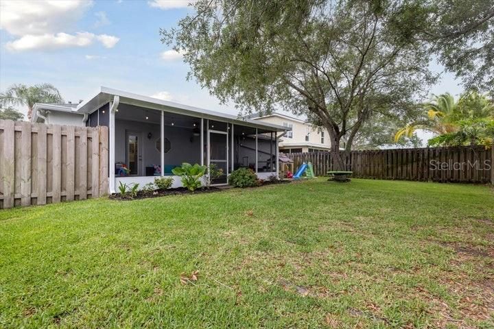 For Sale: $374,000 (3 beds, 2 baths, 1865 Square Feet)