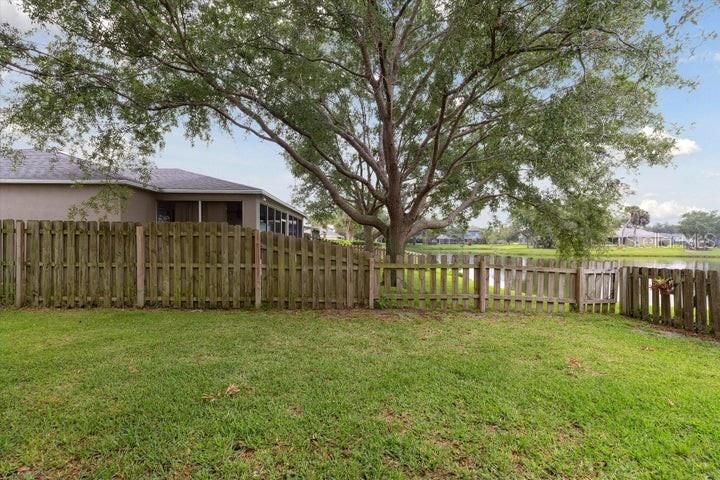 For Sale: $374,000 (3 beds, 2 baths, 1865 Square Feet)