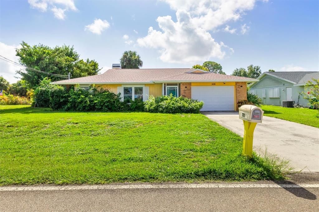 For Sale: $340,000 (3 beds, 2 baths, 1625 Square Feet)