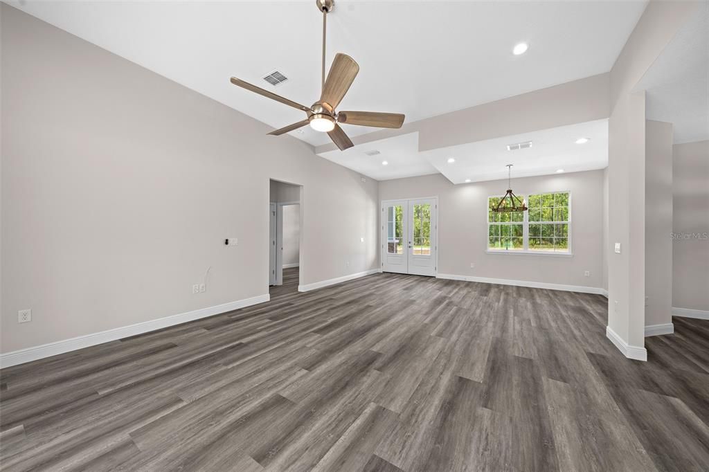 Active With Contract: $445,900 (3 beds, 2 baths, 1852 Square Feet)