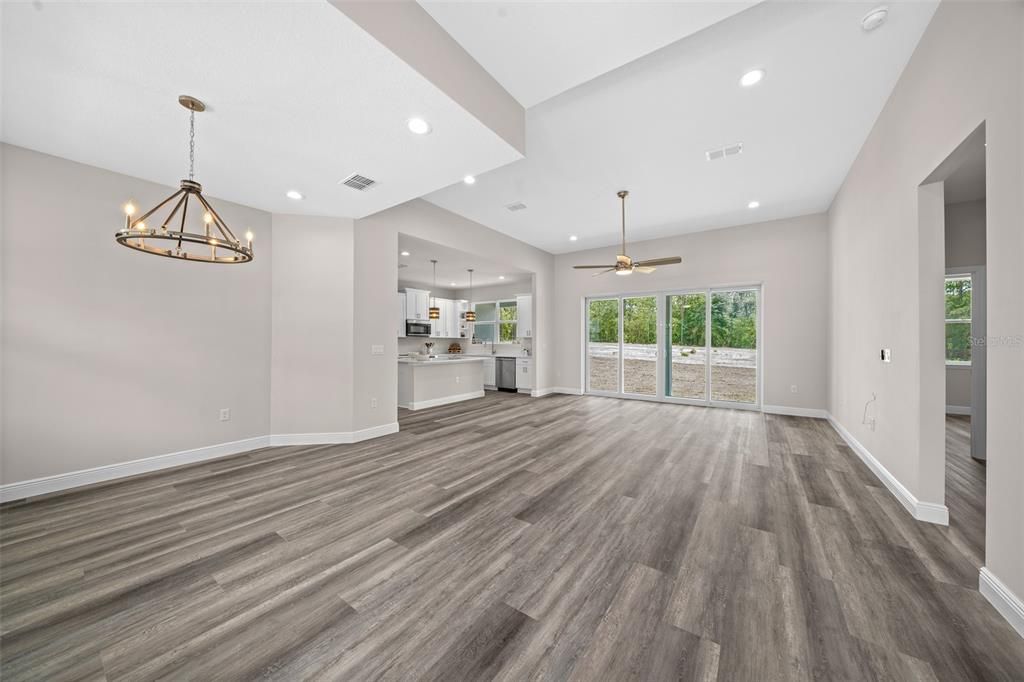 Active With Contract: $445,900 (3 beds, 2 baths, 1852 Square Feet)