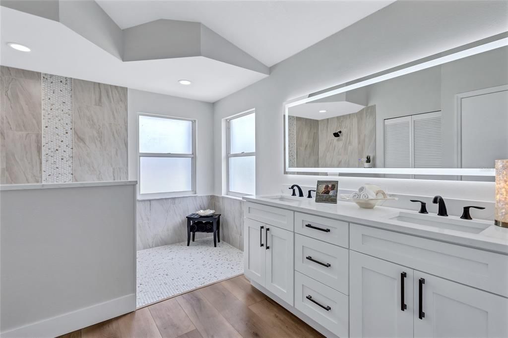 For Sale: $443,788 (2 beds, 2 baths, 1680 Square Feet)