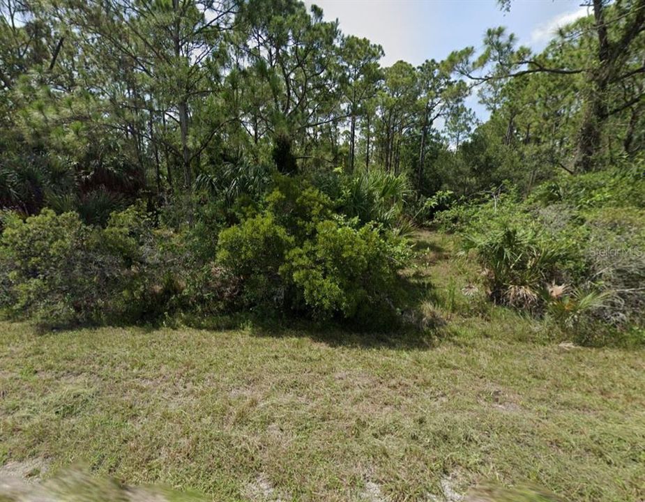 En Venta: $10,999 (0.41 acres)