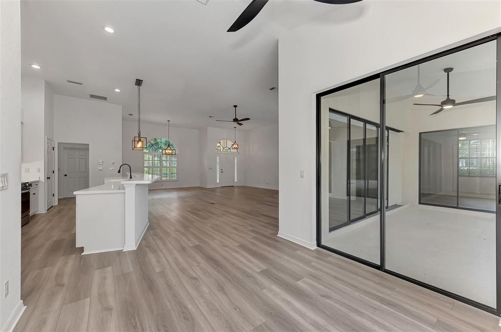 Active With Contract: $699,000 (3 beds, 2 baths, 2671 Square Feet)