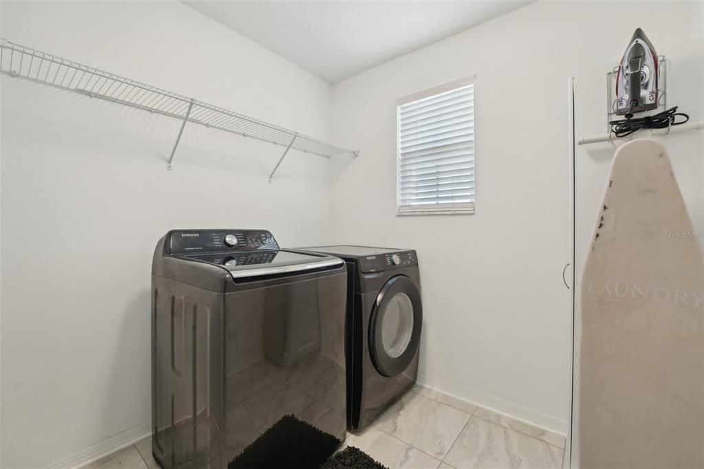 Active With Contract: $455,000 (3 beds, 2 baths, 2190 Square Feet)