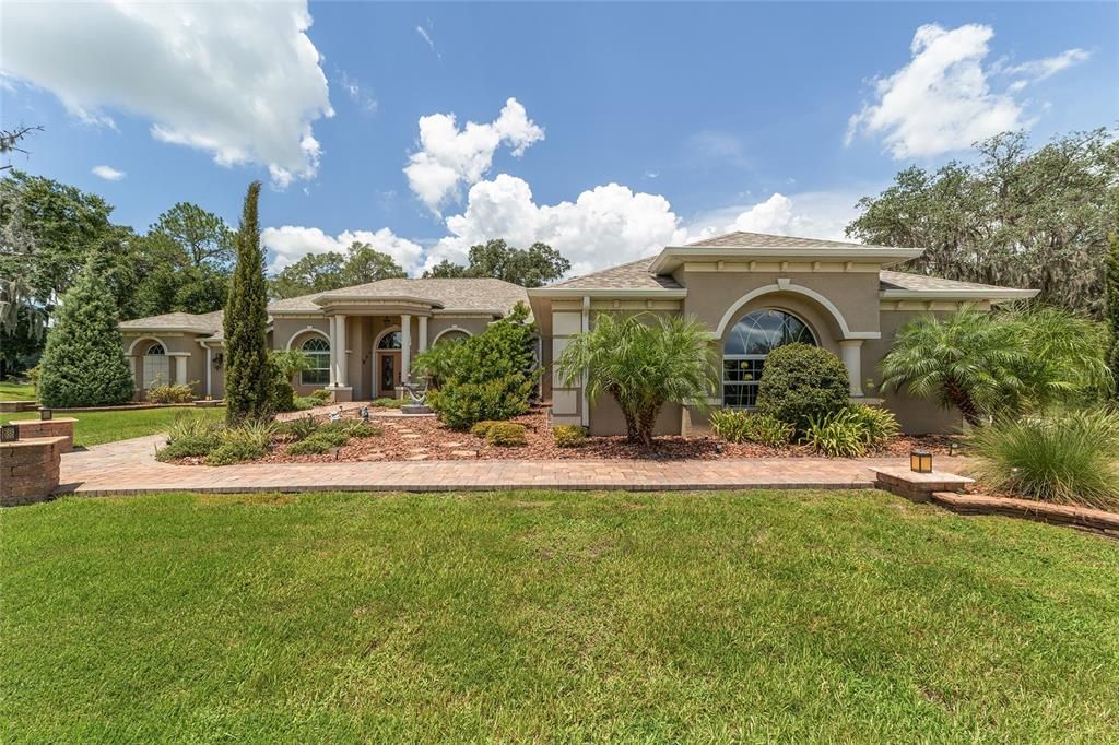 For Sale: $998,000 (3 beds, 3 baths, 3384 Square Feet)