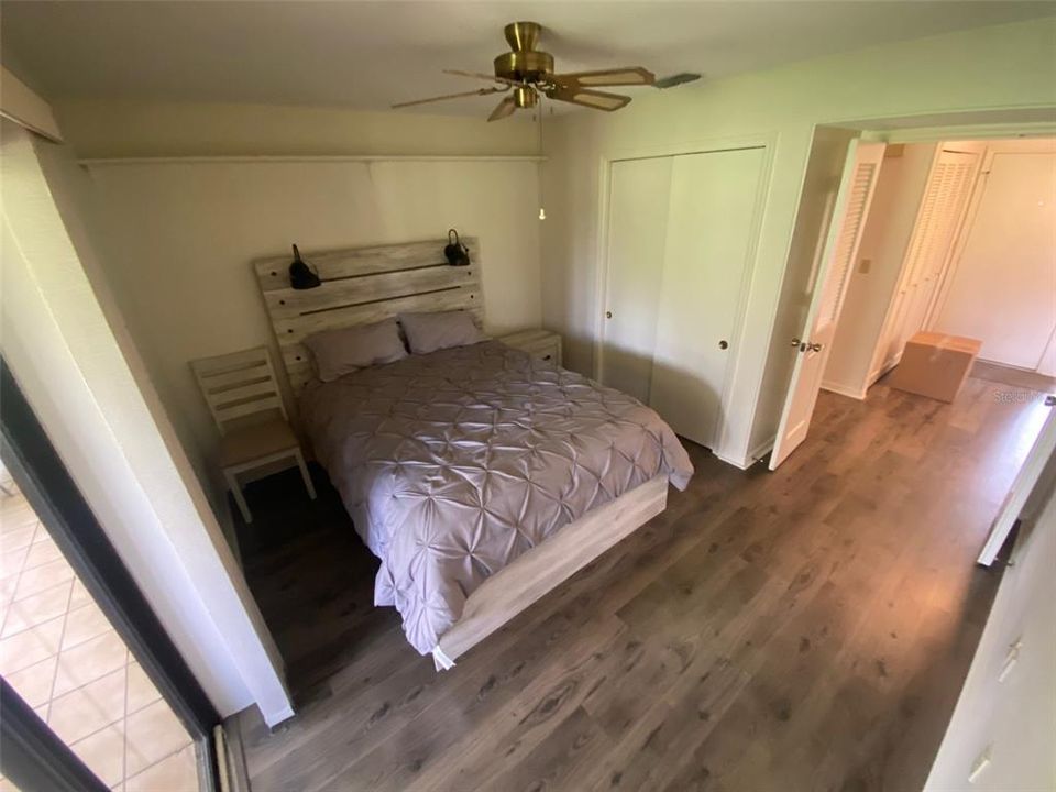 For Sale: $209,000 (2 beds, 2 baths, 1221 Square Feet)