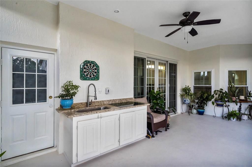 Active With Contract: $770,000 (5 beds, 3 baths, 2635 Square Feet)