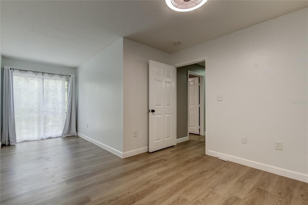 For Rent: $2,250 (3 beds, 2 baths, 1578 Square Feet)