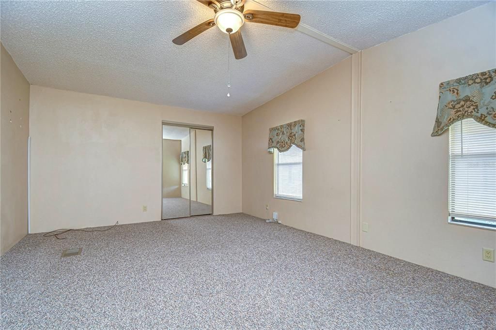 For Sale: $159,000 (2 beds, 2 baths, 1248 Square Feet)