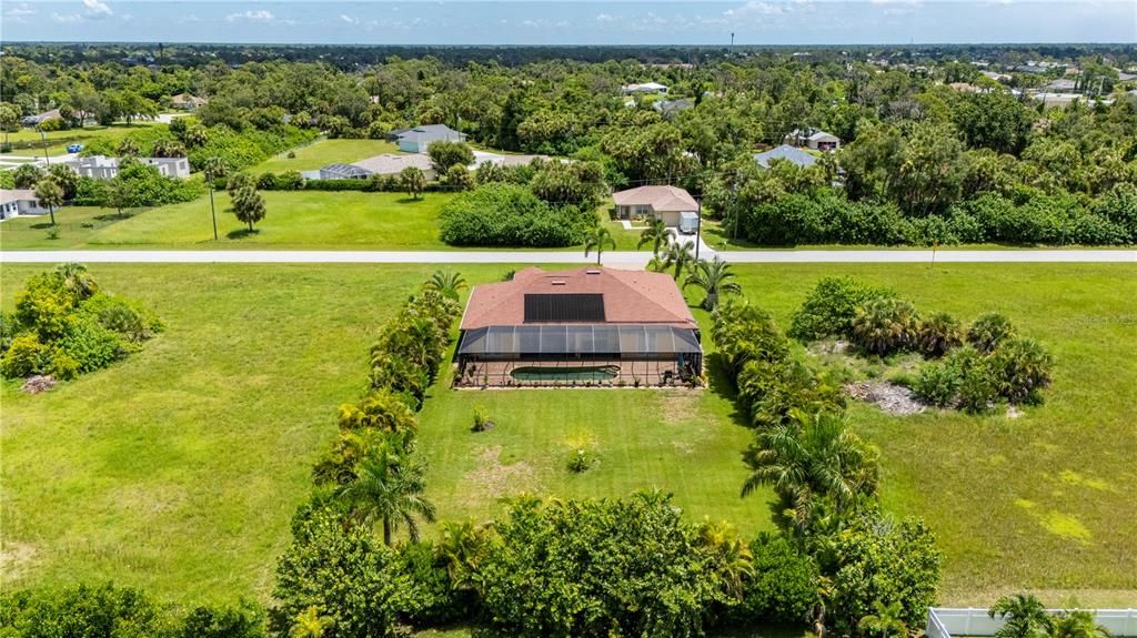 For Sale: $699,900 (3 beds, 2 baths, 2092 Square Feet)