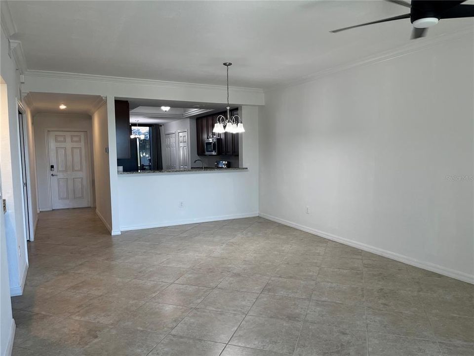 Active With Contract: $2,500 (2 beds, 2 baths, 1329 Square Feet)