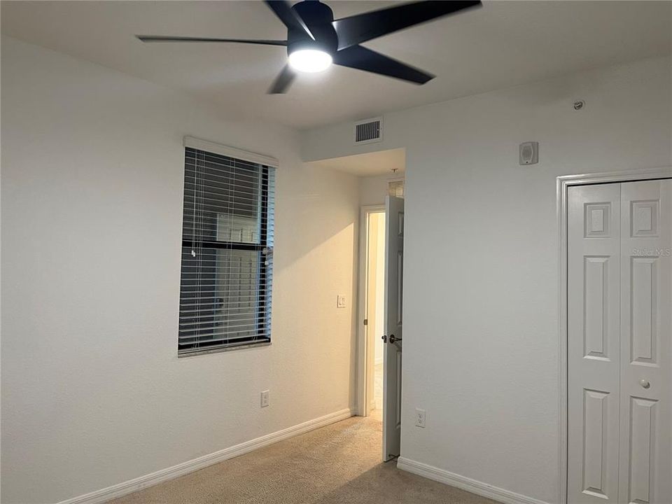 Active With Contract: $2,500 (2 beds, 2 baths, 1329 Square Feet)