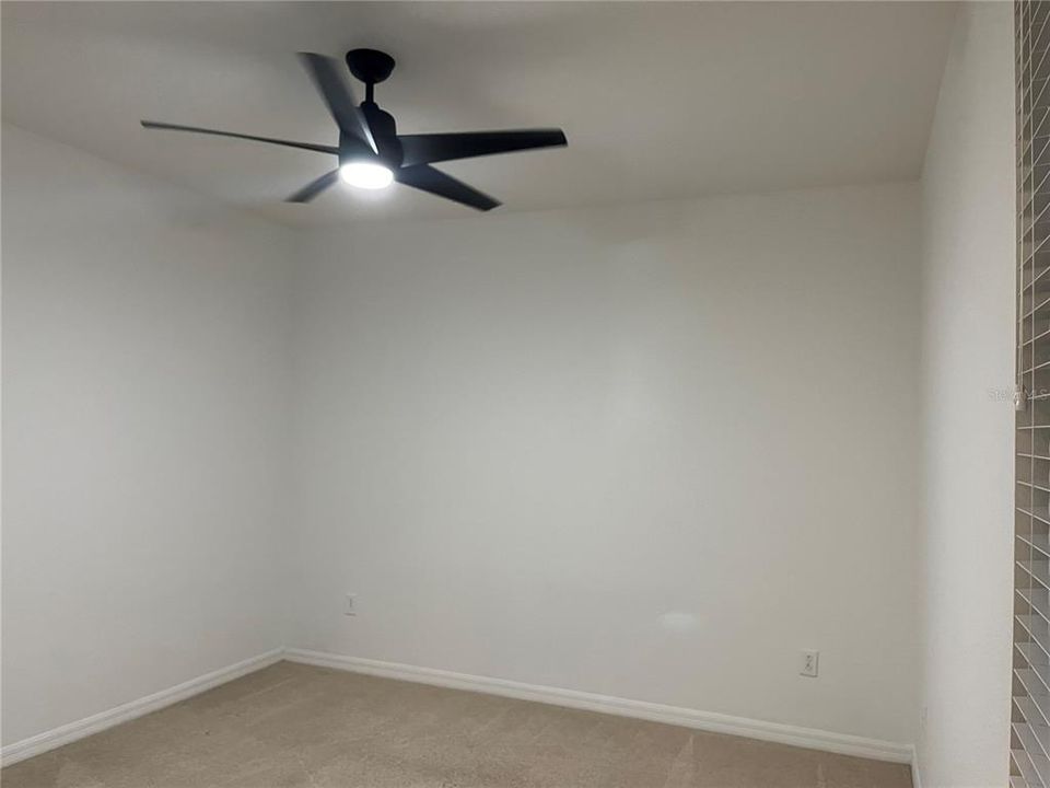 Active With Contract: $2,500 (2 beds, 2 baths, 1329 Square Feet)