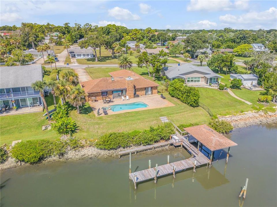 For Sale: $1,490,000 (3 beds, 2 baths, 1874 Square Feet)