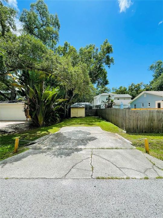 Storage/Utility Shed/Additional Driveway