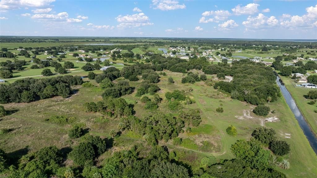 На продажу: $24,900 (0.48 acres)