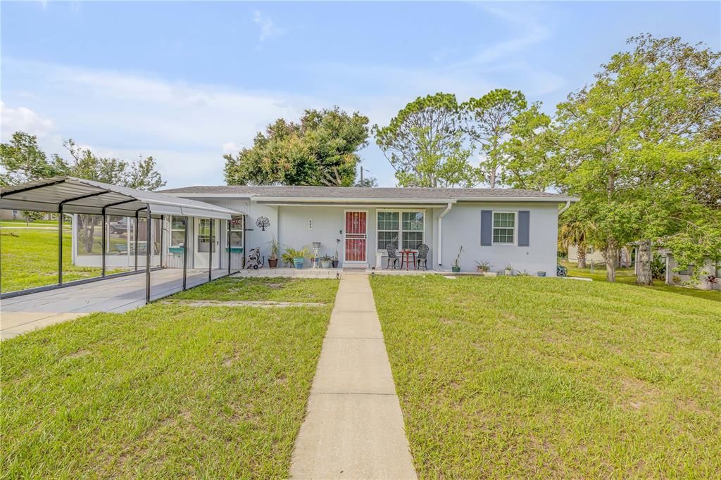 Recently Sold: $235,000 (2 beds, 1 baths, 836 Square Feet)