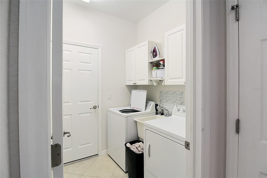 For Rent: $4,500 (2 beds, 2 baths, 1572 Square Feet)