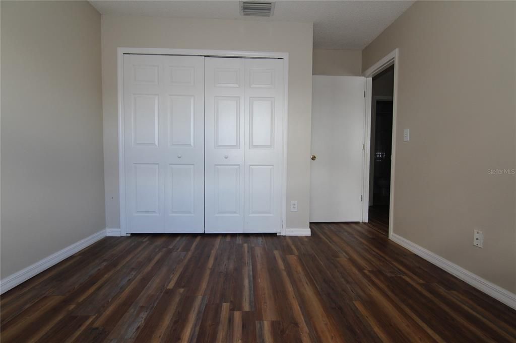 Active With Contract: $1,700 (3 beds, 2 baths, 1364 Square Feet)