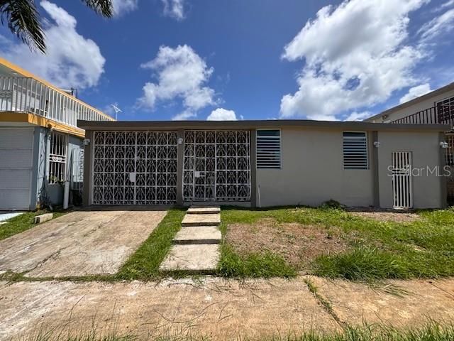 Recently Sold: $165,000 (3 beds, 2 baths, 900 Square Feet)