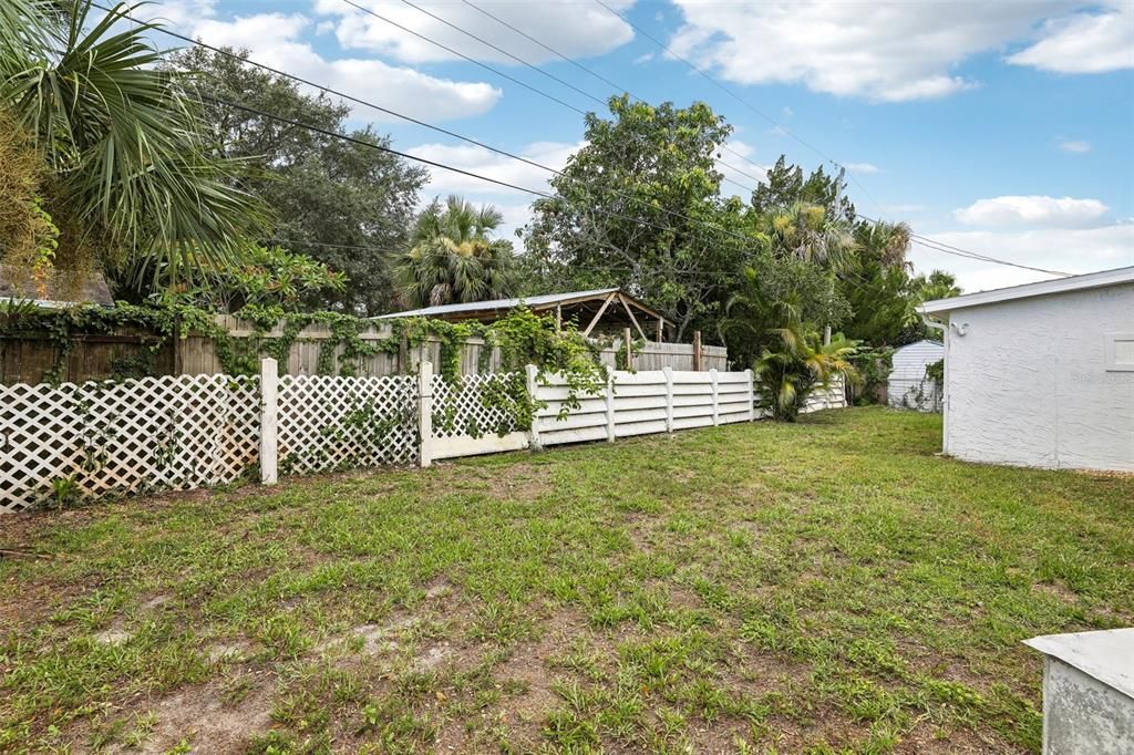 For Sale: $319,900 (3 beds, 2 baths, 1417 Square Feet)