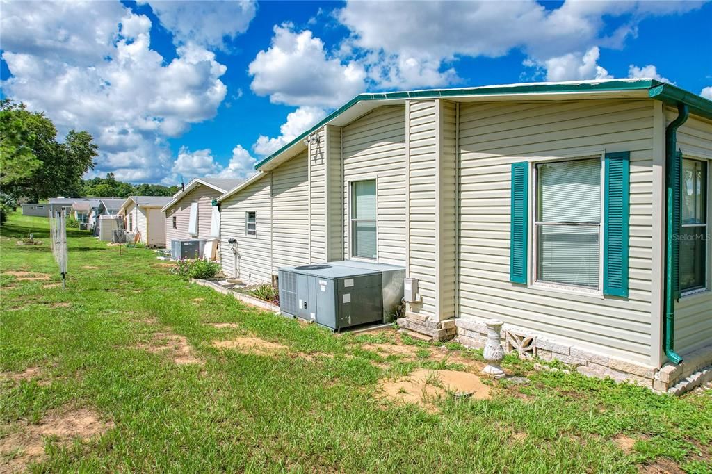 For Sale: $144,000 (2 beds, 2 baths, 1296 Square Feet)