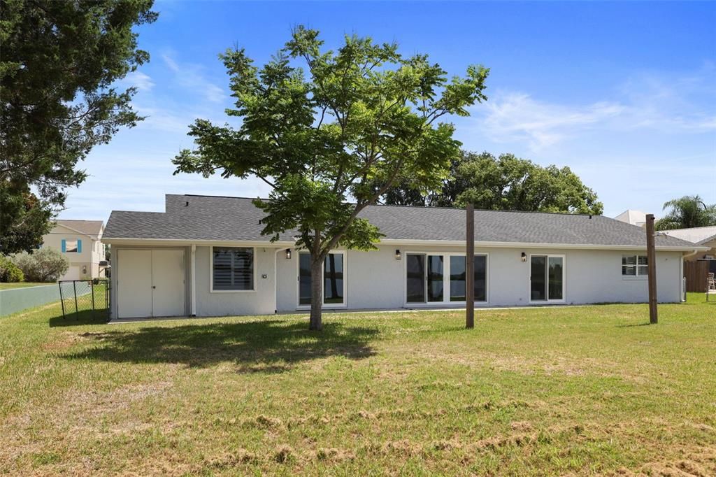 For Sale: $990,000 (3 beds, 2 baths, 2280 Square Feet)