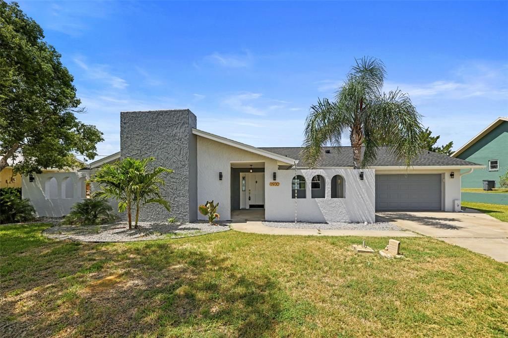 For Sale: $990,000 (3 beds, 2 baths, 2280 Square Feet)