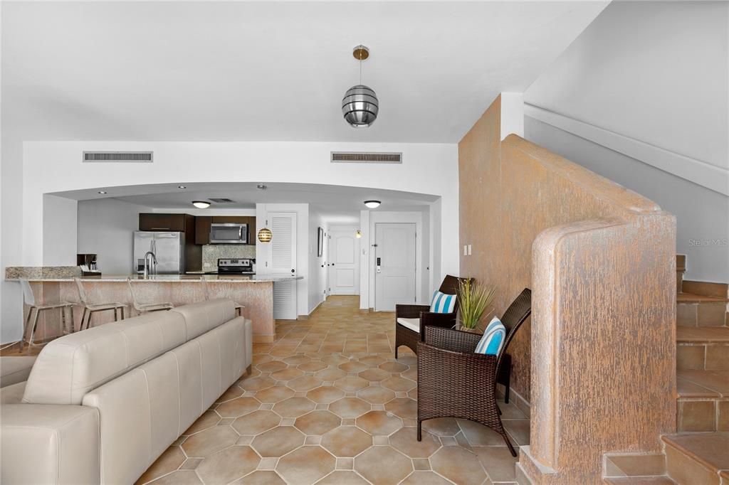 For Sale: $1,150,000 (1 beds, 1 baths, 1738 Square Feet)