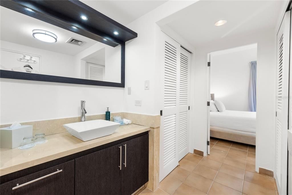 For Sale: $1,150,000 (1 beds, 1 baths, 1738 Square Feet)