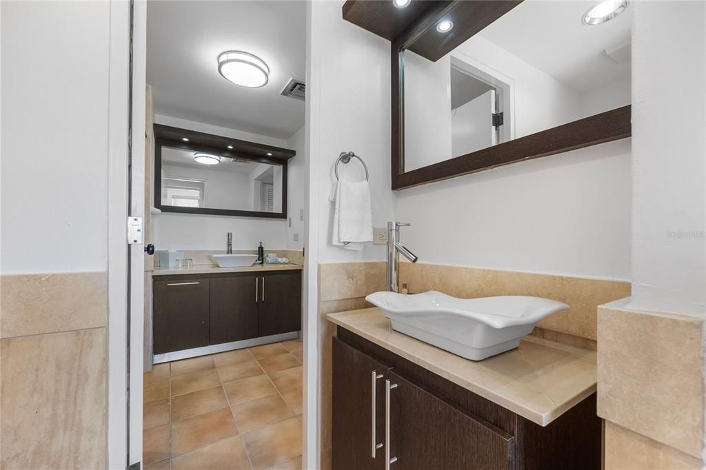 For Sale: $1,150,000 (1 beds, 1 baths, 1738 Square Feet)