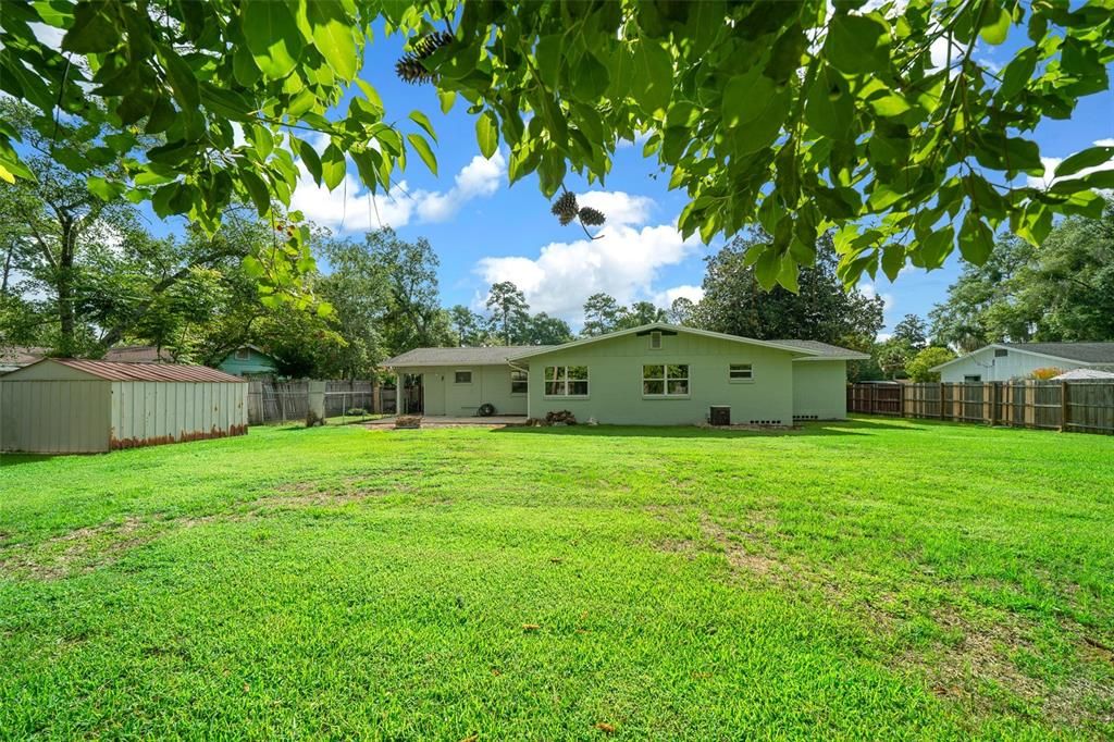 Active With Contract: $235,900 (3 beds, 2 baths, 1826 Square Feet)