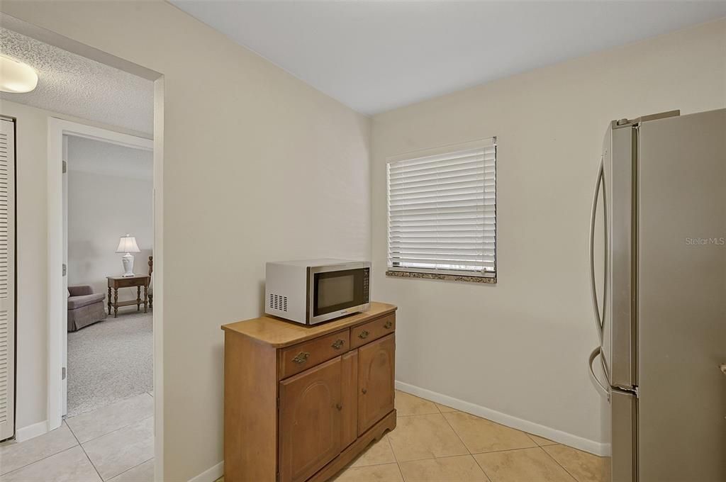 For Sale: $265,000 (2 beds, 2 baths, 1092 Square Feet)