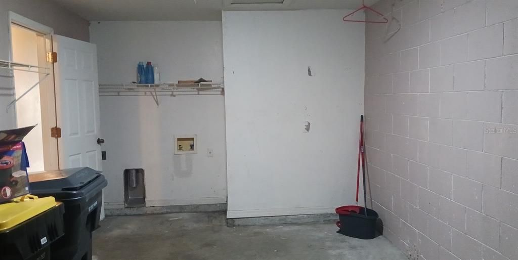 garage / laundry hook-up area