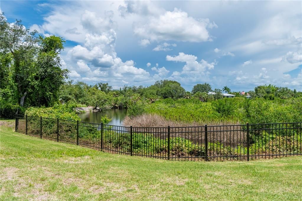 For Sale: $1,995,000 (4 beds, 4 baths, 4652 Square Feet)