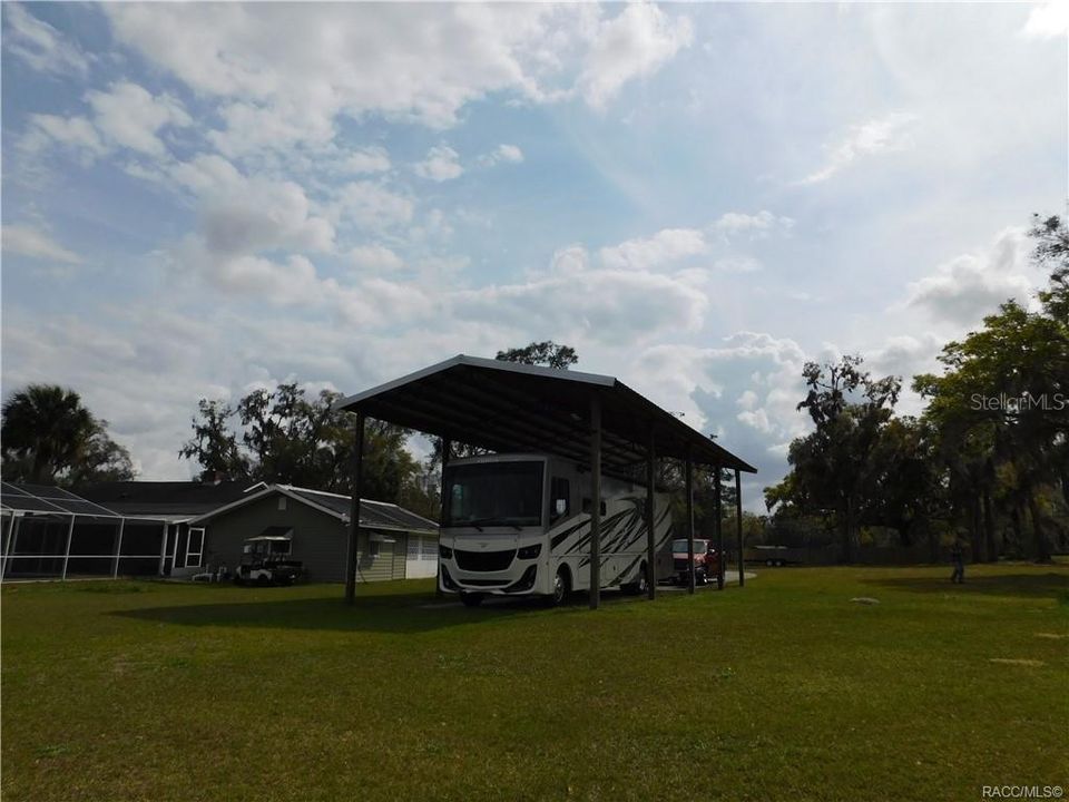 For Sale: $615,000 (4 beds, 2 baths, 3287 Square Feet)