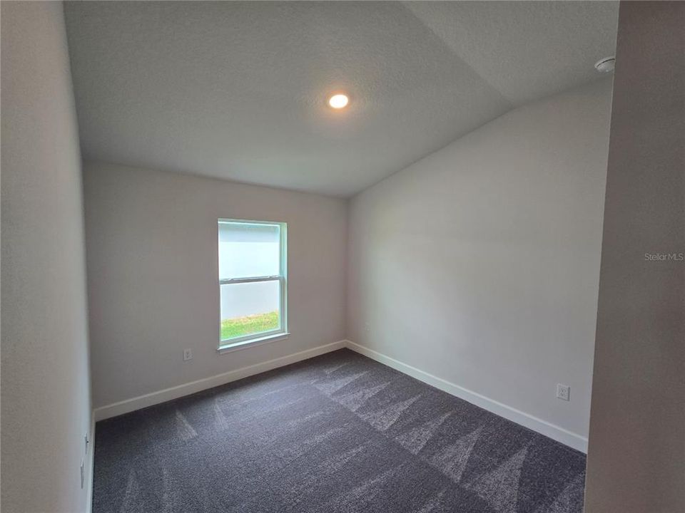 For Sale: $391,805 (3 beds, 2 baths, 1600 Square Feet)