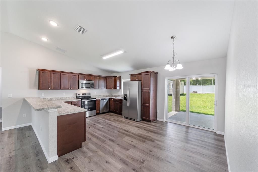 Active With Contract: $264,900 (3 beds, 2 baths, 1352 Square Feet)