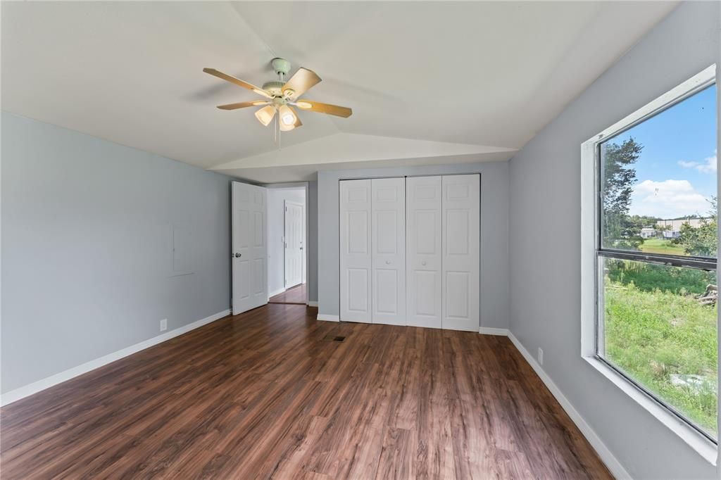 For Sale: $134,000 (2 beds, 2 baths, 924 Square Feet)